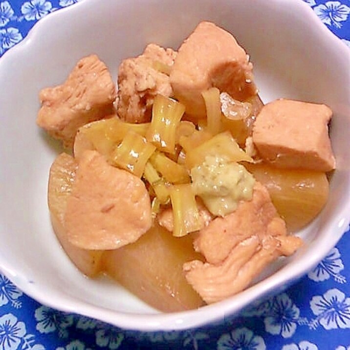 鶏肉と大根の煮物　きざみわさび添え